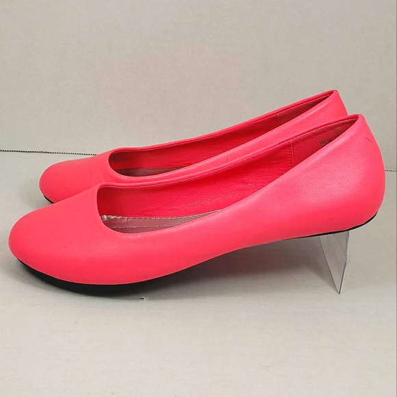 Hot Cakes Pink Flats Womans size 7 M - Picture 2 of 9